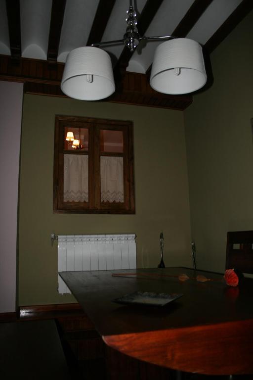 Las Casitas De Papel Ampudia Bilik gambar