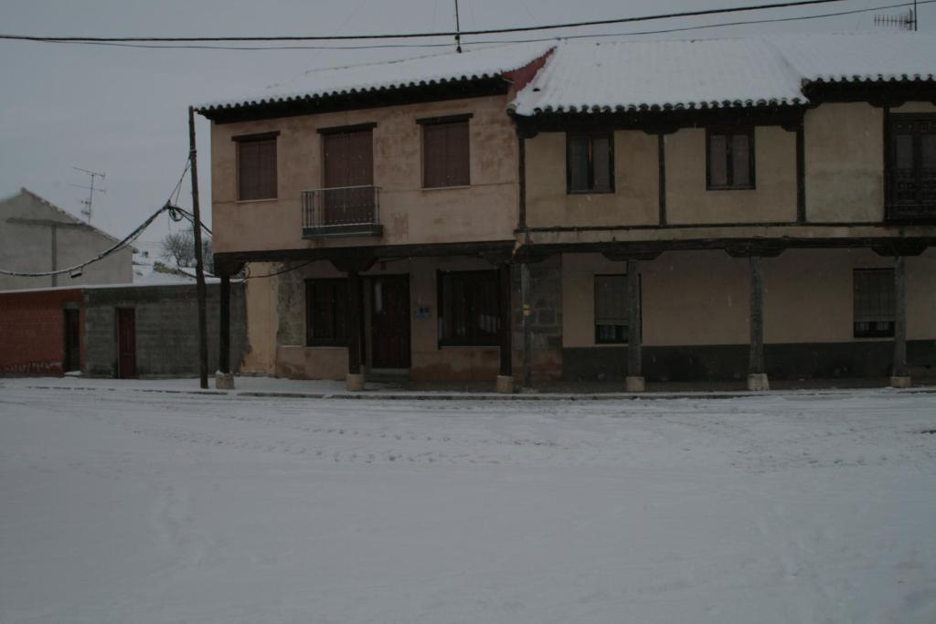 Las Casitas De Papel Ampudia Luaran gambar